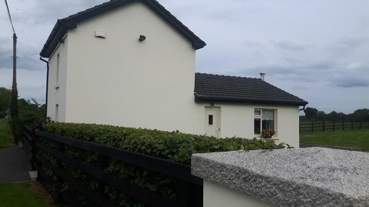 Chapel Meadow Lodge Clonard Exteriör bild