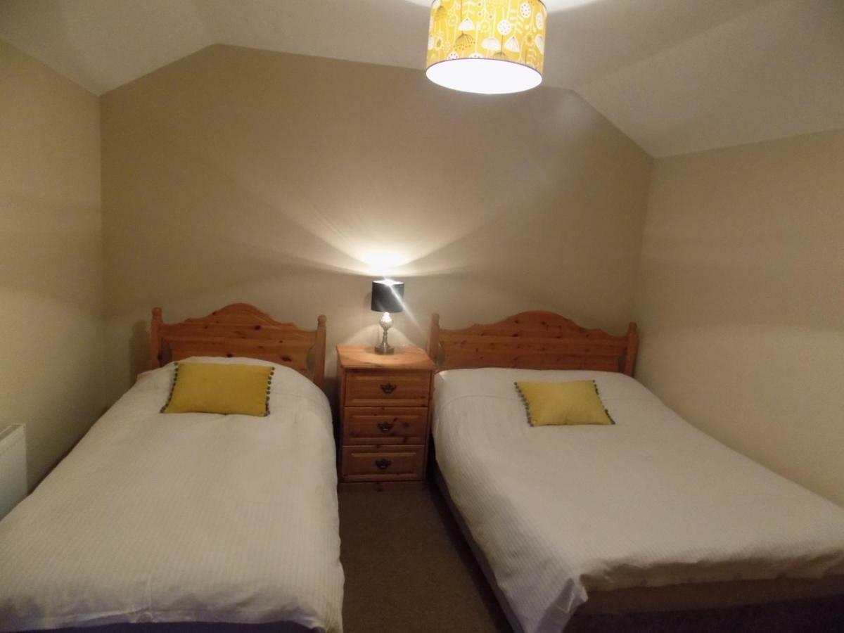 Chapel Meadow Lodge Clonard Exteriör bild